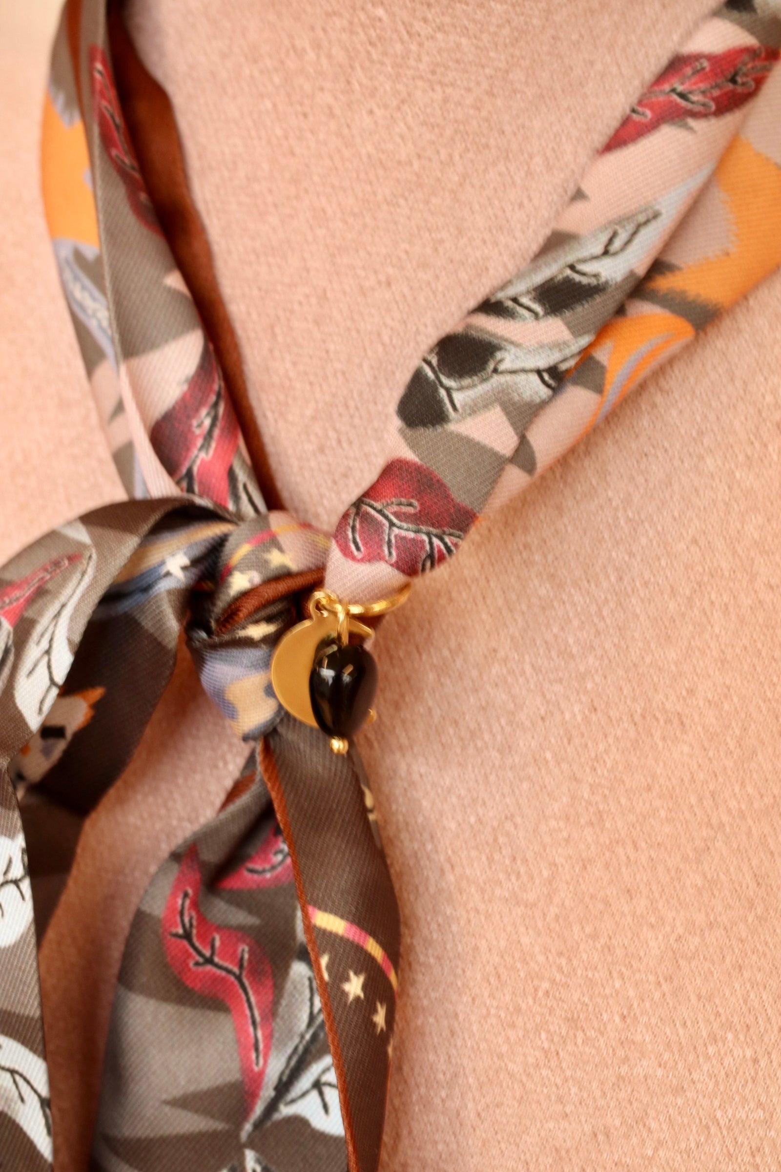 BANDANA necklace - brown sun