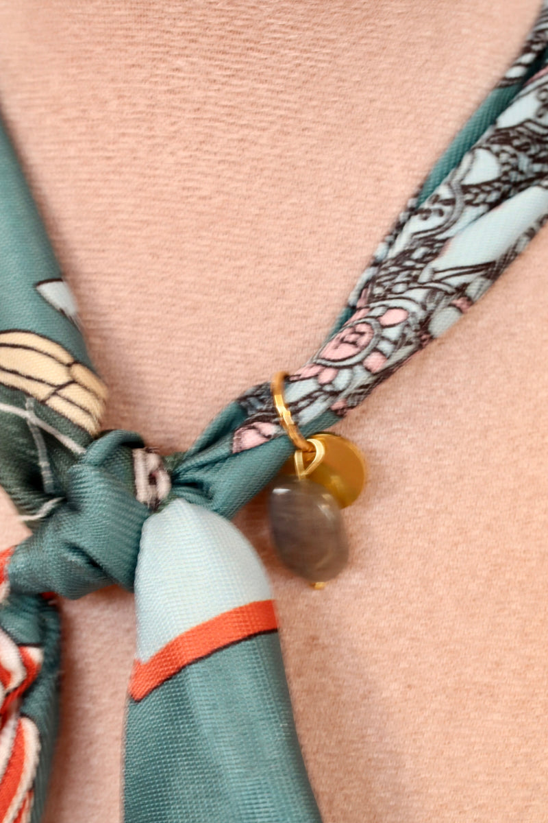 BANDANA necklace - blue flower-zoom-